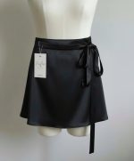 دامن ساتن کوتاه زنانه رنگ مشکی