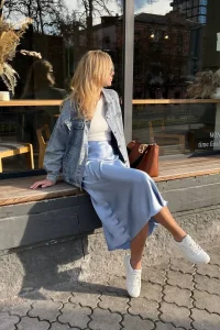 آستایل دامن ساتن با کت جین