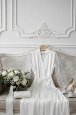 روبدوشامبر عروس ساتن سفید با آستین تور مرواریدی قد بلند