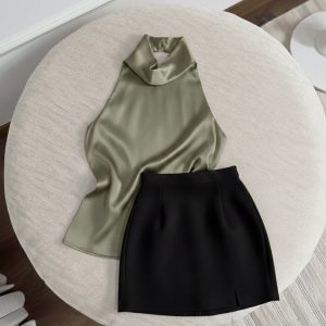 تاپ ساتن رنگ سبز صدری یقه هالتر ترند