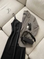 پیراهن ساتن بلند مشکی زنانه با بند قابل تنظیم و پارچه ساتن LX مرغوب
